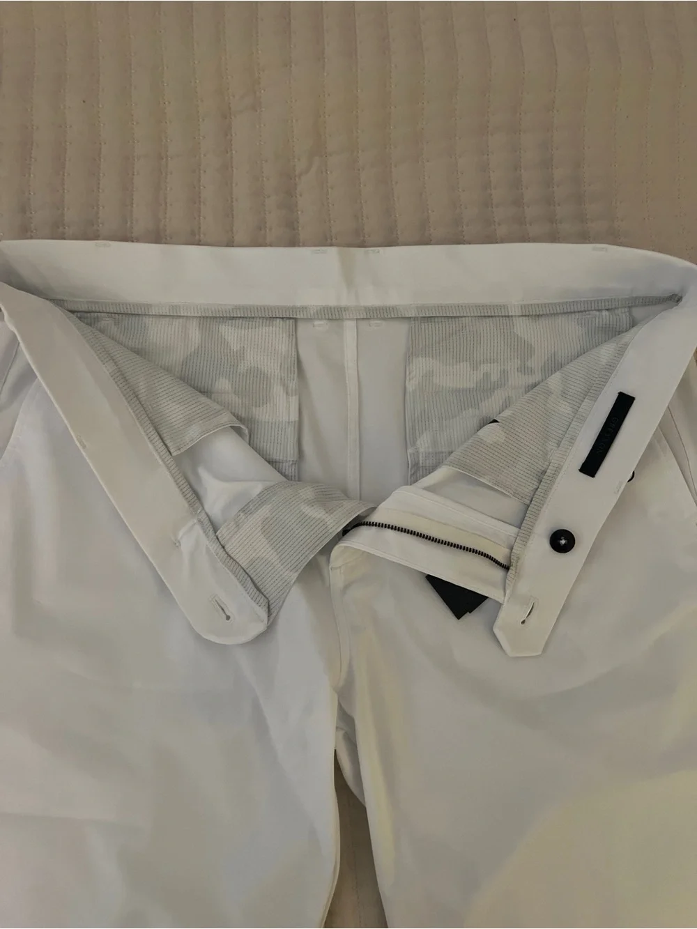 NWT Greyson Montauk Performance Golf Shorts - Artic White - Size 38